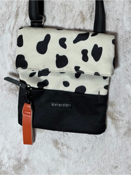 Sherpani Handbags - Sherpani Pica Nylon Crossbody Bag, Cow Hide Print EUC